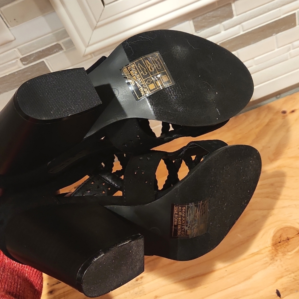 YOKI | $65 Katty Sandal Booties - Picture 7 of 7